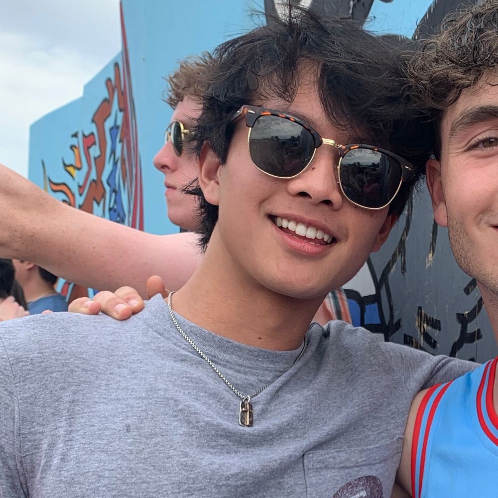 Meet your Posher, Nik